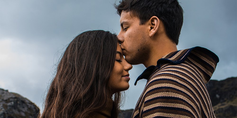 Does kissing burn calories? totally overgathered facts!